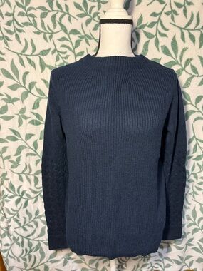 Classic Navy Ribbed Crewneck Sweater - Women
